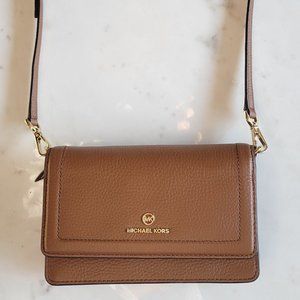 New Michael Kors Jet Set Charm Small Phone Crossbody purse